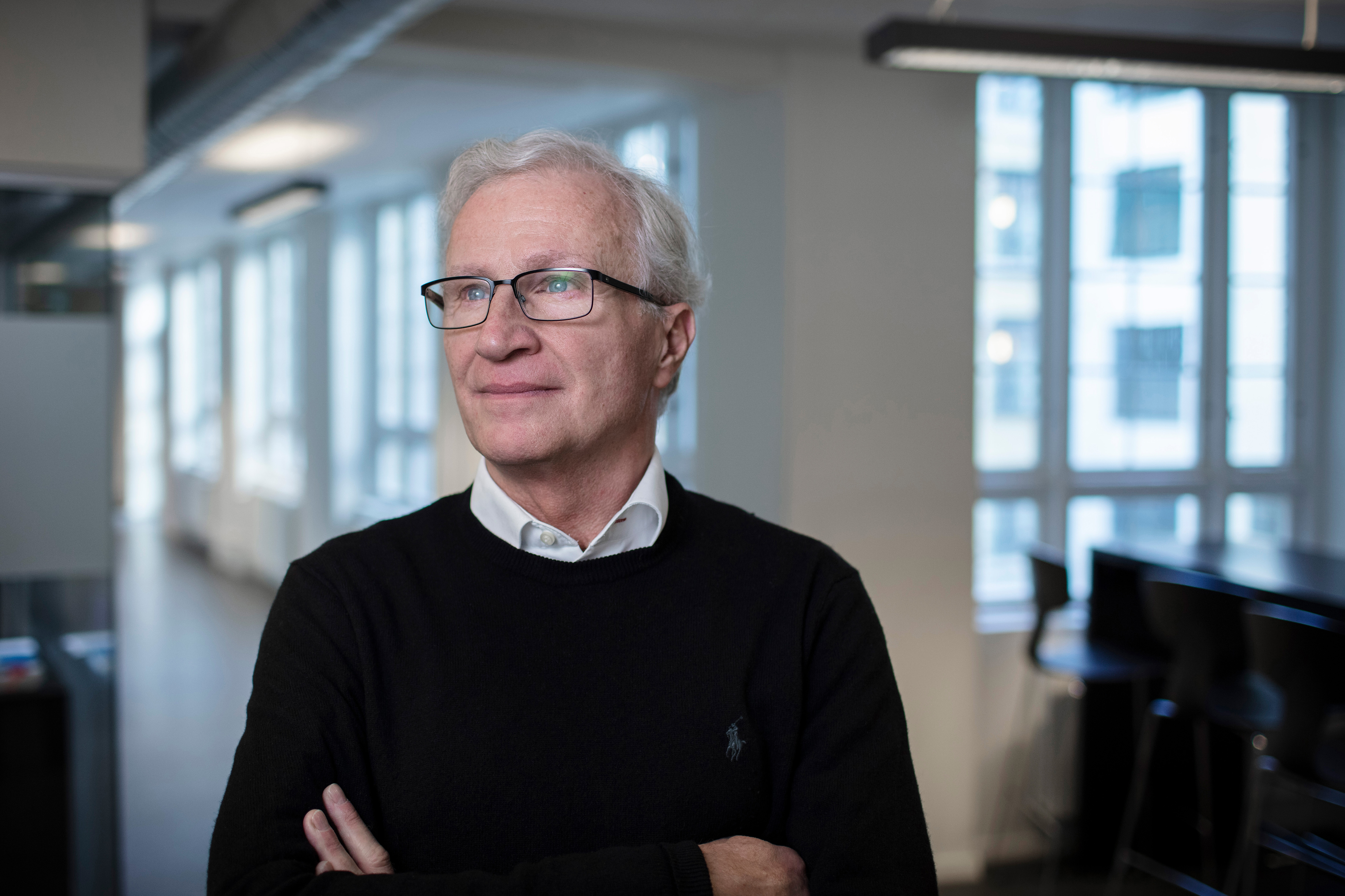 Man skal stå ud af sengen og glæde sig til at gå på arbejde. Sådan har adjunkt på Cphbusiness Per Reeslev det fortsat efter 40 år som underviser. Derfor er hans undervisning sprudlende og fuld af energi.