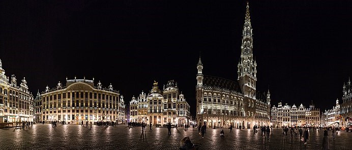 Grande_Place_De_Bruxelles_(248627285) (1).jpeg