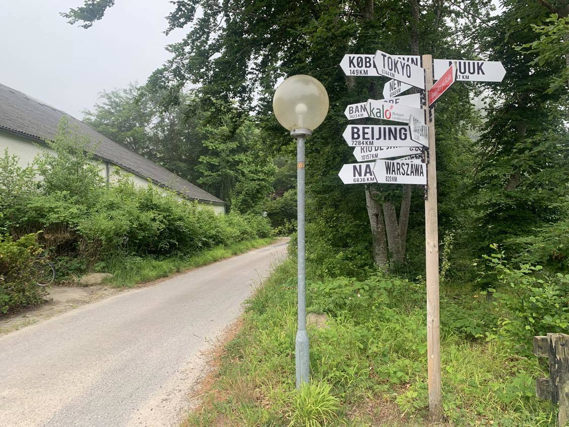 Vejskilt_Kalø.jpg Vejskilt_Kalø.jpg