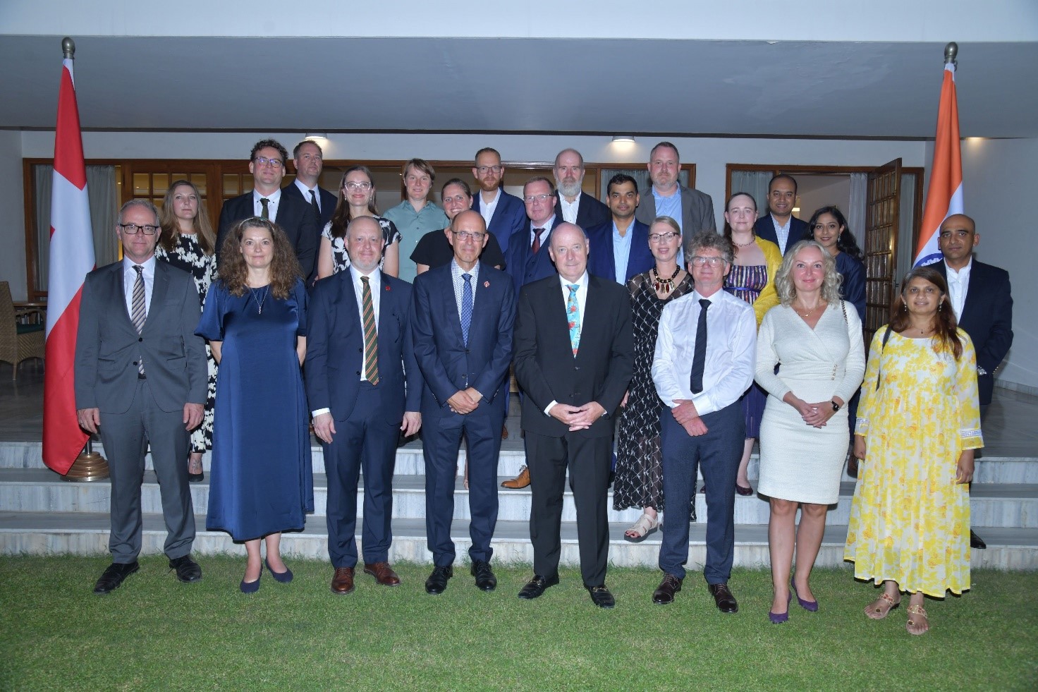 Delegationen på besøg hos Ambassadør Freddy Svane i den danske residens i Delhi.