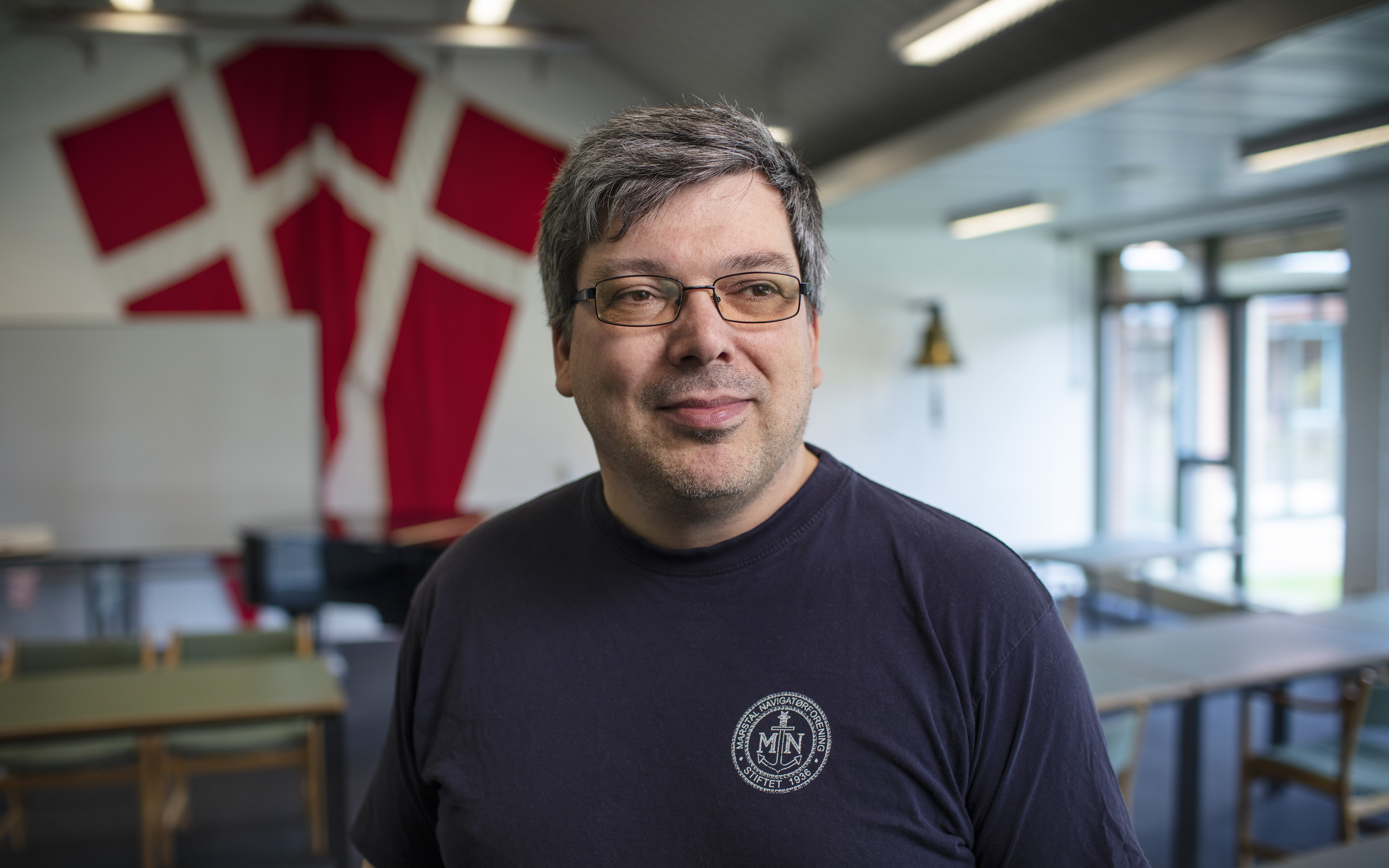 Underviser, nørd og venligsindet rebel. Kresten Wium Petersen skaber et undervisningsmiljø, der giver rum til de studerendes perspektiver og udfordrer dem til at tænke og handle selv.