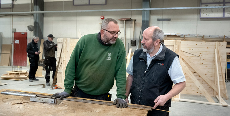 Institutioner og organisationer, der arbejder med almen voksenuddannelse og folkeoplysning, kan søge om tilskud via Erasmus+ til at sende medarbejdere på efteruddannelse i Europa, udlandsophold for kursister og europæiske samarbejdsprojekter.