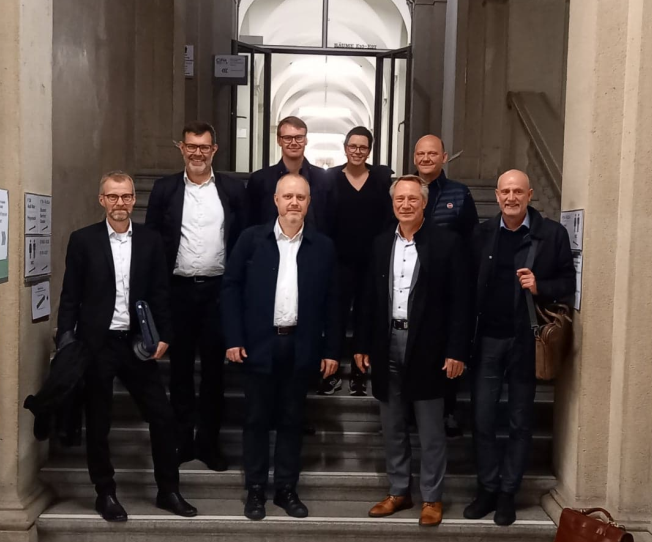 Billede: Med Danske Universiteters Forskningspolitiske udvalg på ETH Zürich. På billedet er også Pil Zülow fra Danske Universiteters sekretariat. Fotograf: Jonas Langeland Pedersen, Danske Universiteter. 