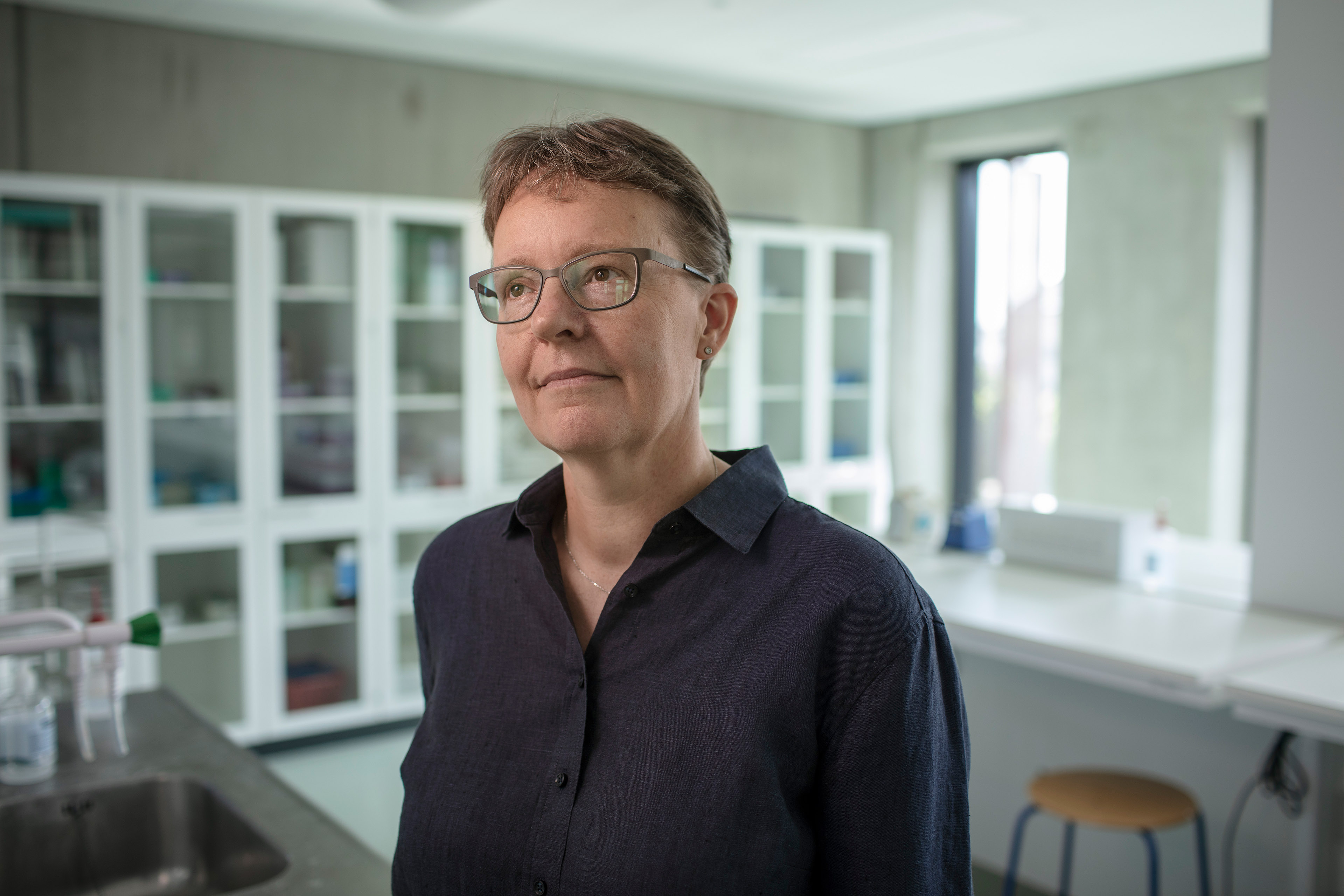 Det var oprindeligt det faglige, der trak Henriette Lorenzen ind som underviser på Bioanalytikeruddannelsen på Københavns Professionshøjskole. Men i dag er hun mindst lige så interesseret i pædagogik og didaktik. Det smitter positivt af på undervisningen, og derfor vinder hun nu Undervisningsprisen.