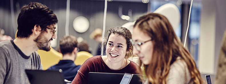 Universiteterne kan udvikle 1-årige akademiske overbygningsuddannelser. I perioden 2020 til 2021 var der afsat midler til opstartstilskud. Puljen er udløbet.