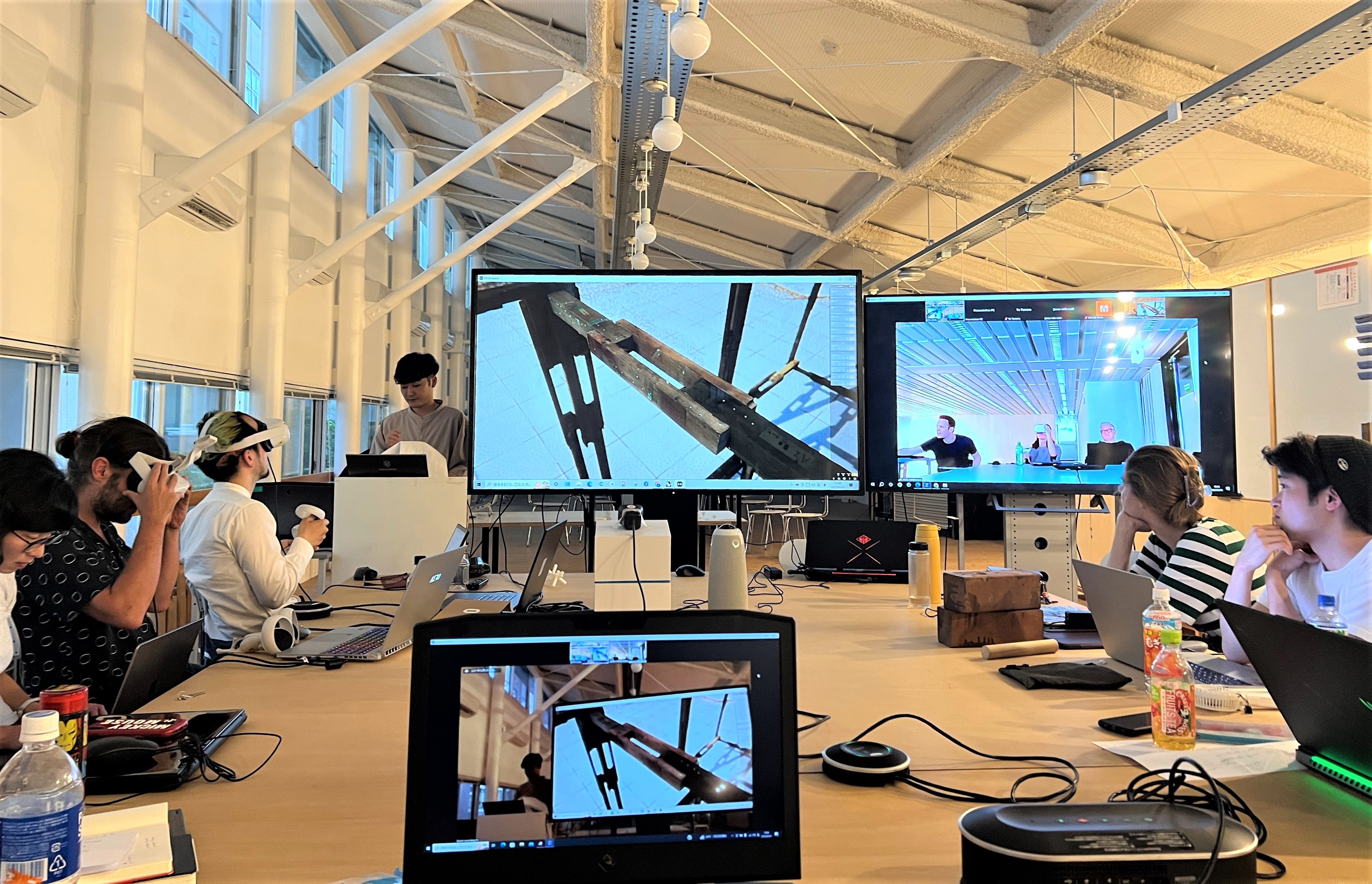 Studerendes arbejde forbindes i realtid med den fysiske verden via bl.a. Augmented og VR.