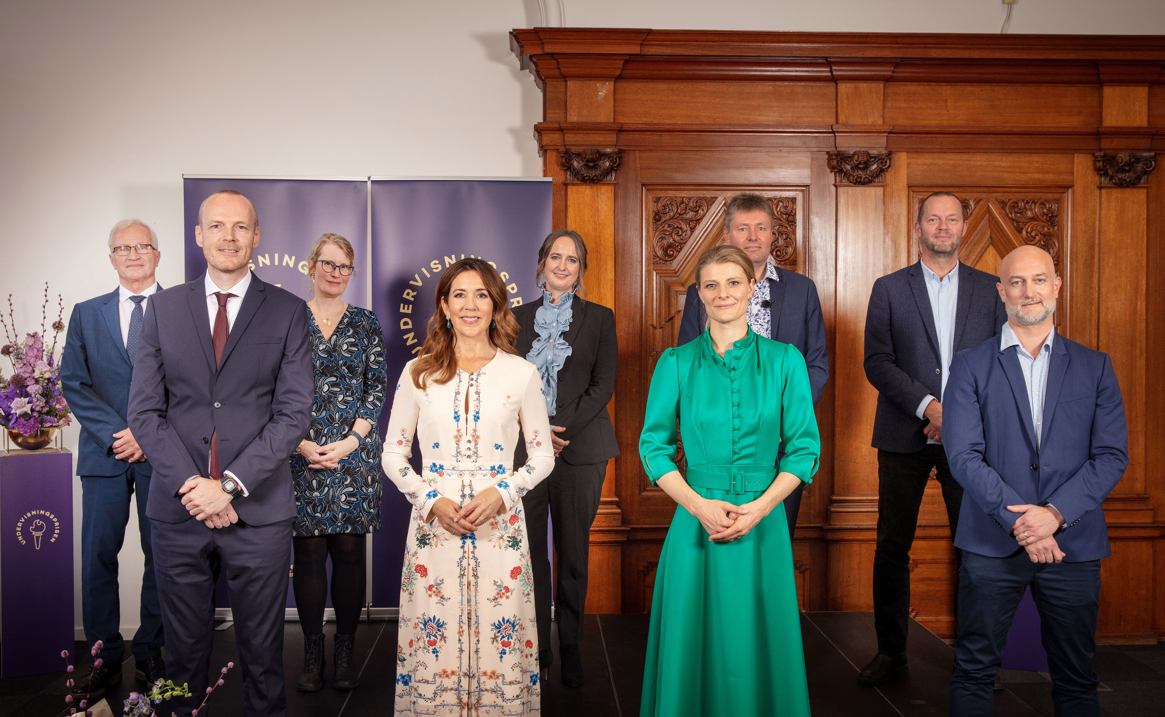 De syv prisvindere, H.K.H.Kronprinsessen og Ane Halsboe-Jørgensen ved prisuddelingen. Foto: Søren Kjeldgaard